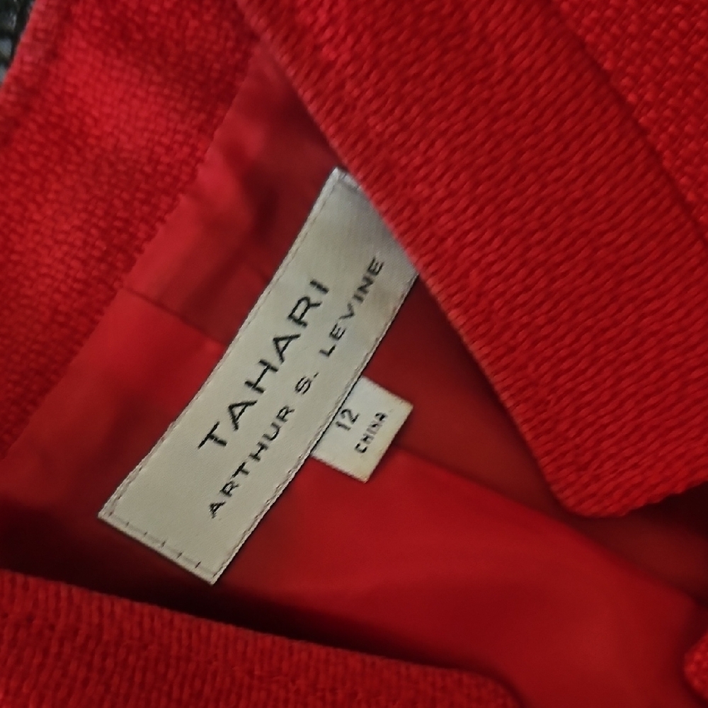 Tahari AS Vibrant Red Tailored Blazer with Textured Finish - Picture 2 of 5